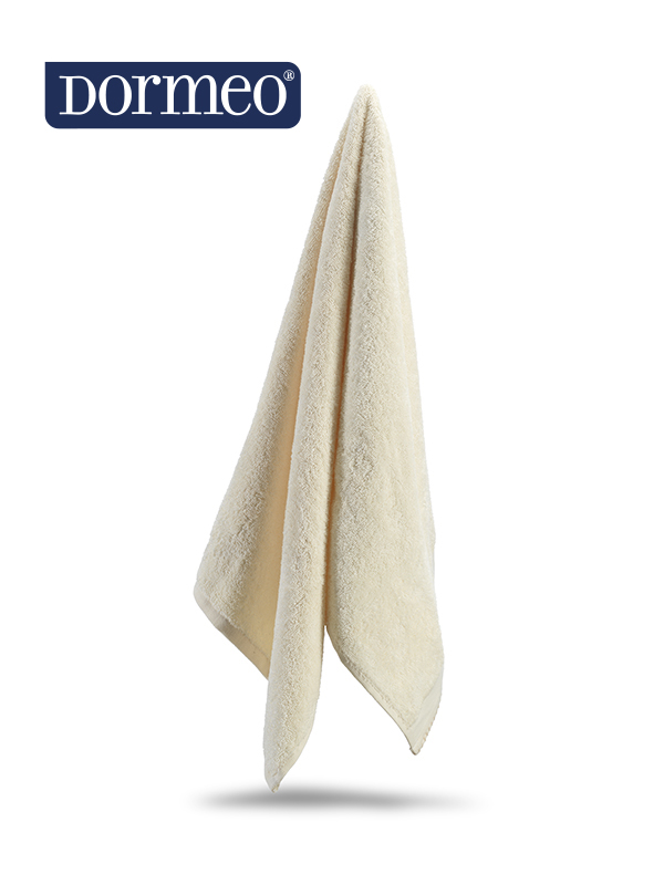 Dormeo Essentials Towel Cream - hanging